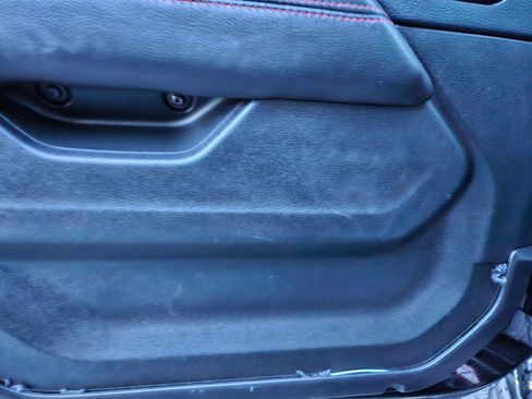 Used 2018 Jeep Wrangler Unlimited Rubicon image 16