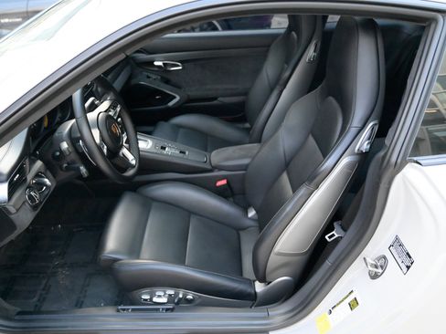 Used 2019 Porsche 911 Carrera GTS image 17