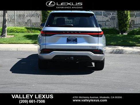 New 2026 Lexus TX 500h AWD image 5
