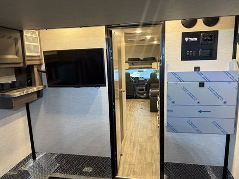 Used 2024 Ford E-450 and Econoline 450 Super Duty w/ Motorhome Prep Package image 79