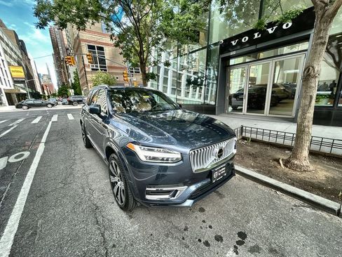 Certified 2025 Volvo XC90 T8 Ultra w/ Protection Package Premier AWD/4WD image 1