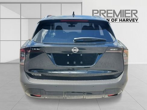 New 2026 Nissan Kicks SV w/ SV Premium Package FWD image 7