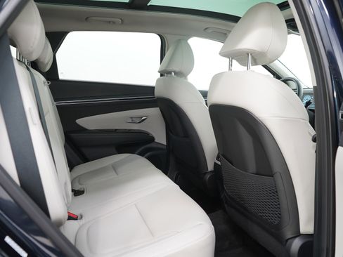 Certified 2024 Hyundai Tucson Limited AWD/4WD image 14