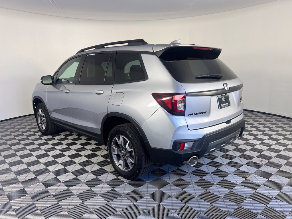 Used 2023 Honda Passport TrailSport image 6