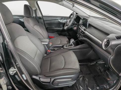 Used 2024 Kia Forte LXS FWD image 23