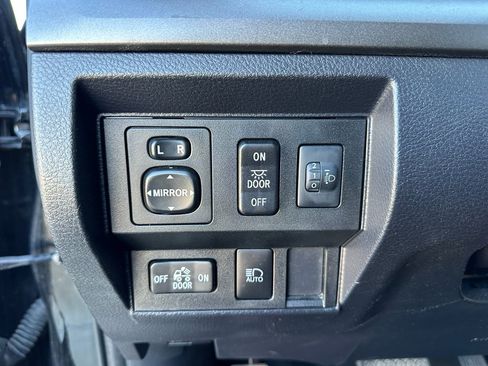 Used 2021 Toyota Tundra SR5 RWD image 17