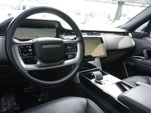 Used 2024 Land Rover Range Rover Long Wheelbase Autobiography image 52