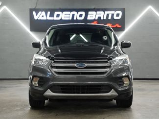 Used 2017 Ford Escape SE FWD video 3