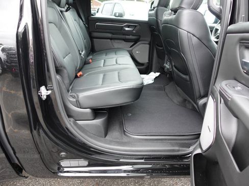 Used 2025 RAM 1500 Sport w/ Sport Level 1 Equipment Group AWD/4WD image 35