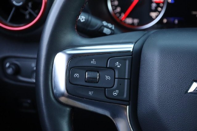 Used 2025 Chevrolet Blazer RS FWD image 12