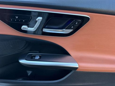 Certified 2023 Mercedes-Benz C 300 Sedan image 33