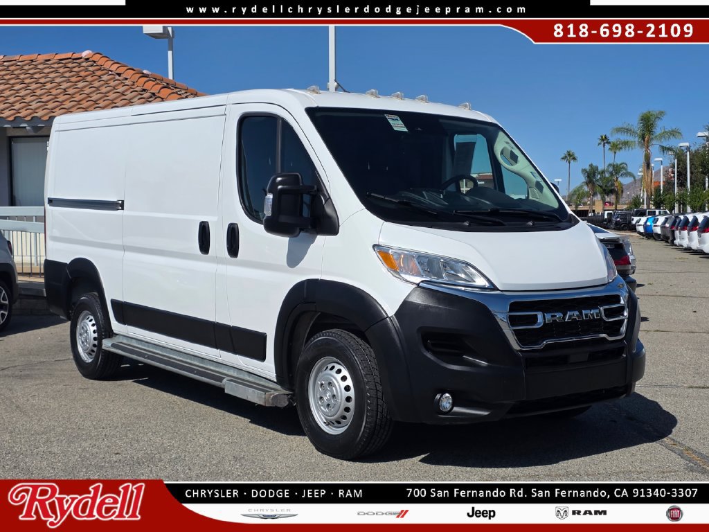 Used 2025 RAM ProMaster 2500 w/ U-Haul Equipment Group FWD image 1