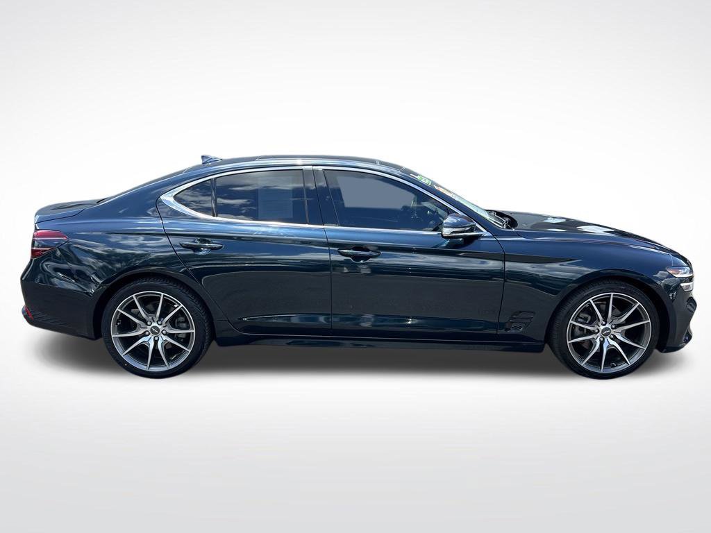 Used 2022 Genesis G70 2.0T w/ Prestige Package RWD image 11