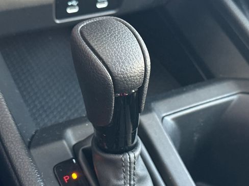 Certified 2023 Honda Accord EX image 17