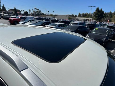 Used 2019 INFINITI QX60 Luxe w/ Essential Package AWD/4WD image 6