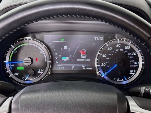 Used 2023 Toyota Highlander LE AWD/4WD image 14