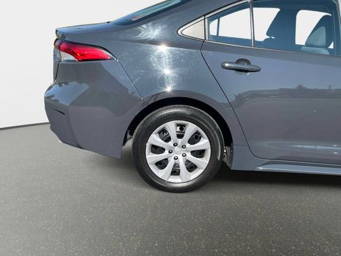 Used 2024 Toyota Corolla LE FWD image 7