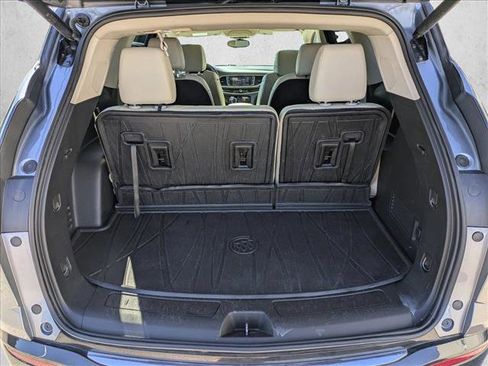 Used 2020 Buick Enclave Essence w/ Sound and Sites Package image 6