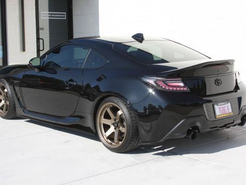 Used 2023 Toyota GR86 Premium w/ ALL Weather Mat Package (TMS) RWD image 19