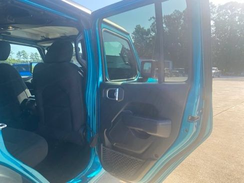 Used 2020 Jeep Wrangler Unlimited Sport S AWD/4WD image 13