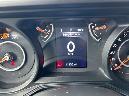 Used 2025 Jeep Wrangler Unlimited Sport AWD/4WD image 24
