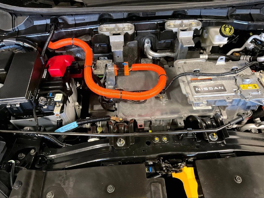 Certified 2023 Nissan Ariya AWD image 34