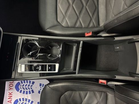 Used 2024 Volkswagen Atlas SE AWD/4WD image 29