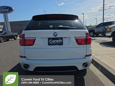 Used 2011 BMW X5 xDrive35i image 10