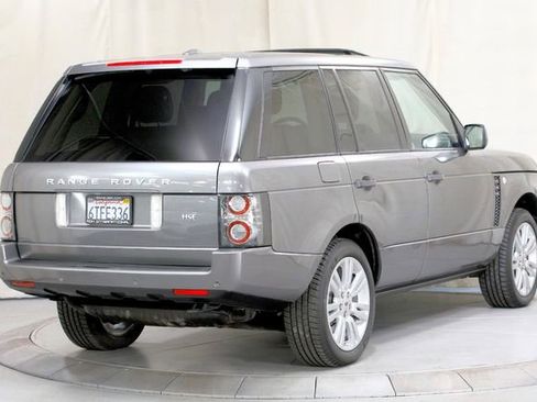 Used 2011 Land Rover Range Rover HSE LUX image 2