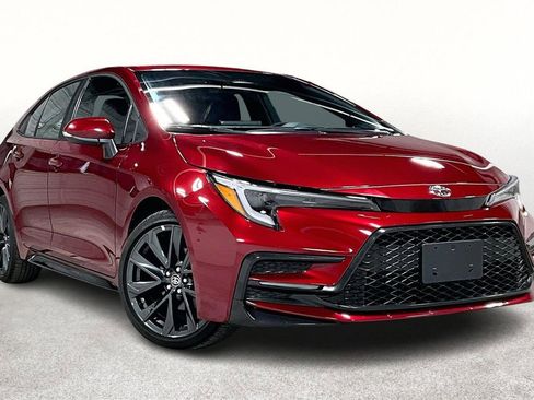 Used 2025 Toyota Corolla SE image 1