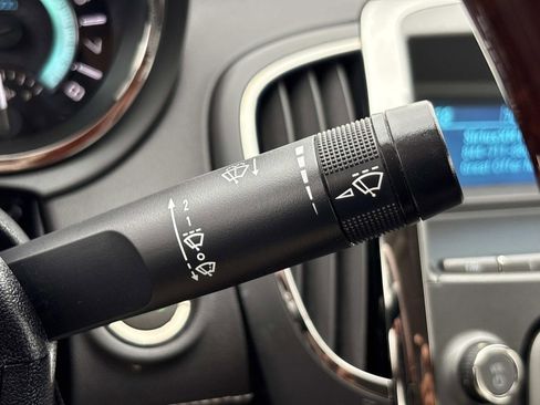 Used 2012 Buick LaCrosse Premium image 28