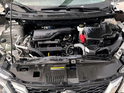 Certified 2022 Nissan Rogue Sport SL w/ Premium Package AWD/4WD image 32