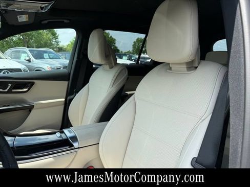 Certified 2026 Mercedes-Benz GLC 350e 4MATIC image 11
