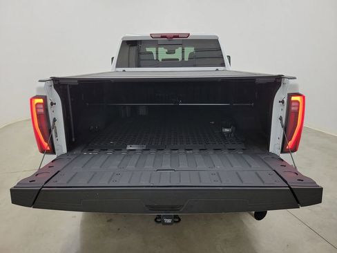 Used 2025 GMC Sierra 2500 Denali Ultimate w/ Max Trailering Package image 11