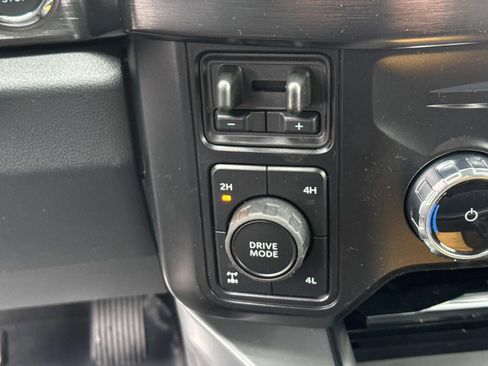 New 2026 Ford F250 Lariat w/ FX4 Off-Road Package image 17