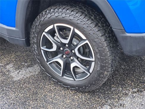 Certified 2025 Jeep Compass Trailhawk w/ Trailhawk Convenience Group image 19