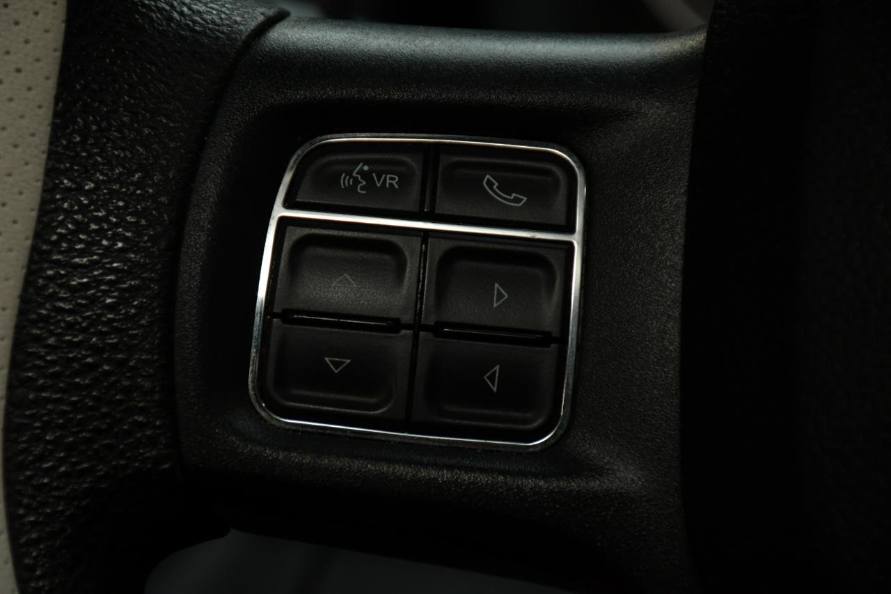 Used 2017 RAM 1500 Express AWD/4WD image 21