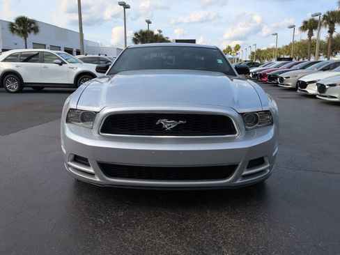 Used 2014 Ford Mustang Coupe image 9