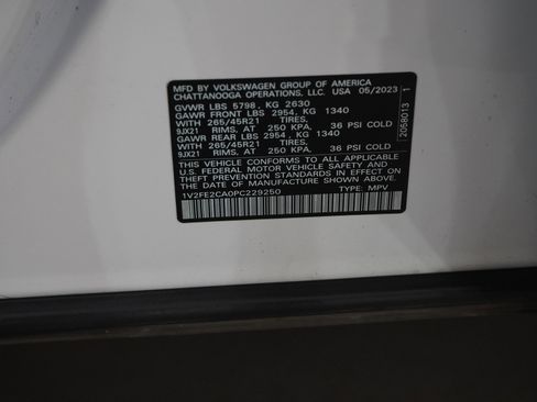 Used 2023 Volkswagen Atlas Cross Sport SEL Premium R-Line AWD/4WD image 25