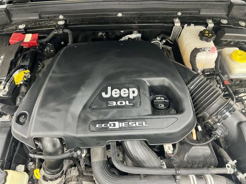 Used 2021 Jeep Wrangler Unlimited Sport AWD/4WD image 24