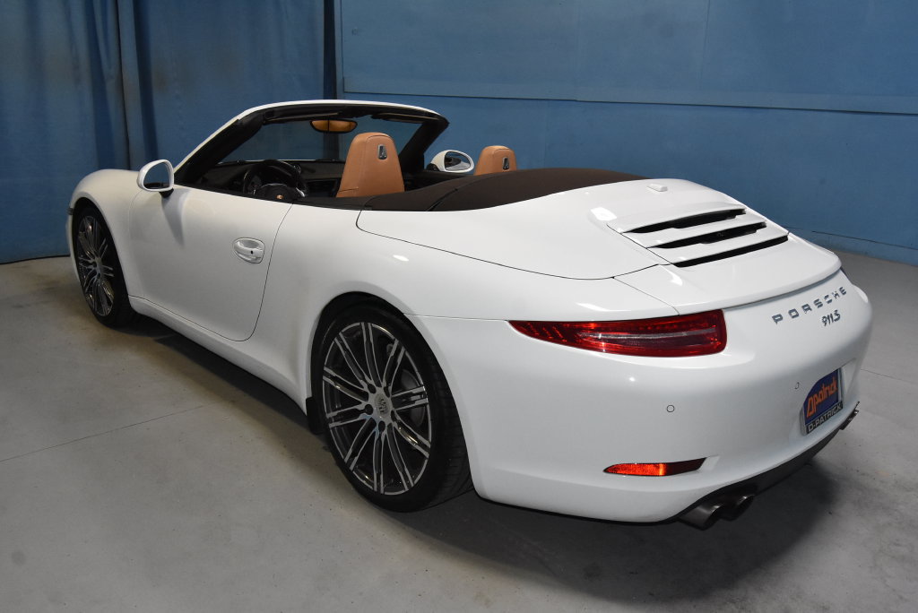Used 2015 Porsche 911 Carrera S RWD image 3