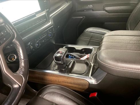 Used 2023 Chevrolet Silverado 1500 High Country w/ Technology Package image 20