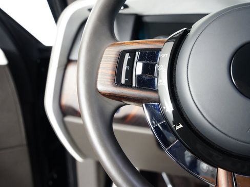 Used 2023 Rolls-Royce Cullinan w/ Cullinan Package image 61