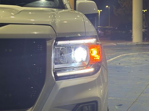 Used 2021 GMC Canyon Elevation w/ High Elevation Package image 11