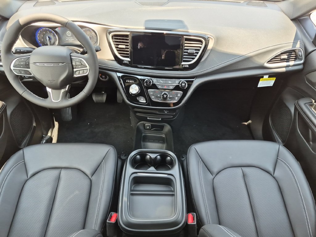 New 2027 Chrysler Pacifica Select w/ Family Tech Group FWD image 13
