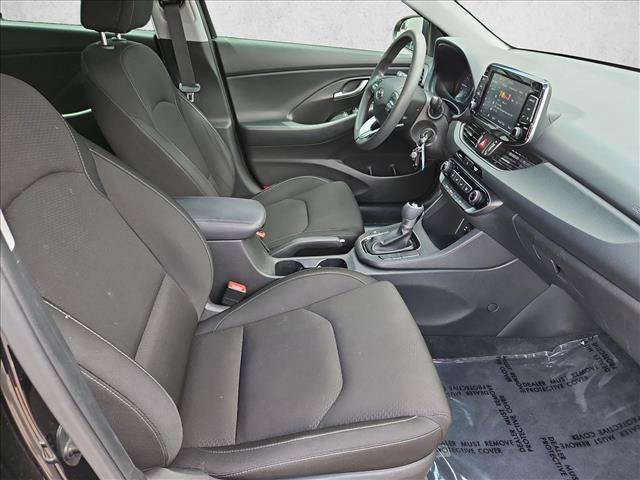 Used 2018 Hyundai Elantra GT FWD image 26