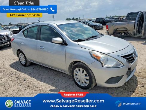 Used 2018 Nissan Versa SV FWD image 5