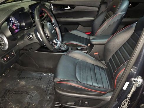 Used 2023 Kia Forte GT w/ GT2 Package image 11