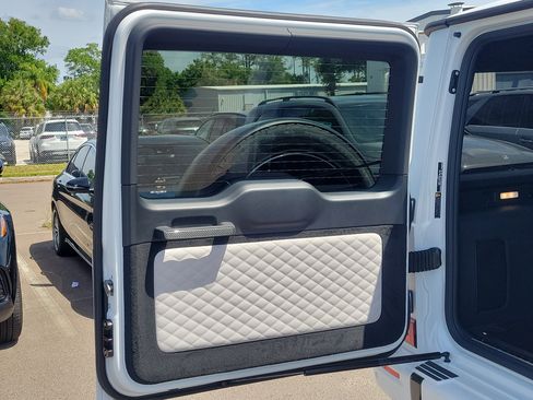 New 2026 Mercedes-Benz G 63 AMG 4MATIC image 9