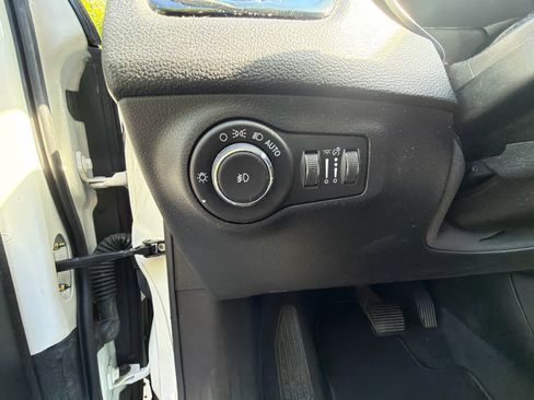 Used 2018 Jeep Compass Limited AWD/4WD image 26